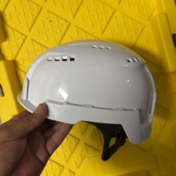 Milwaukee BOLT White Type 2 Class C Vented Safety Helmet with IMPACT-ARMOR Liner