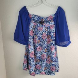 Alison Andrew's Casual Blue/Pink Floral Top Women's  Size XL with Bell Sleeves