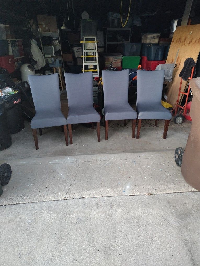 4 Dining Chairs