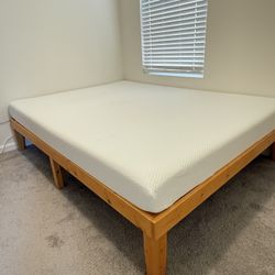 Zinus Wood Mattress Frame And 6 Inch Memory foam Mattress 