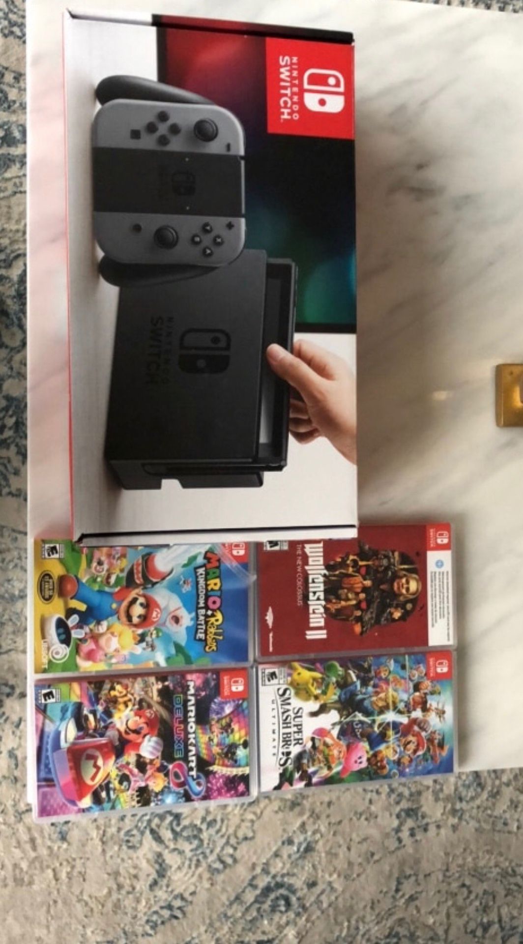USED TWICE! NINTENDO SWITCH with 4 GAMES!!