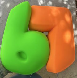 Sunny Days 67 Jumbo Squishy 🧡💚