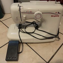 Simplicity Sewing Machine 