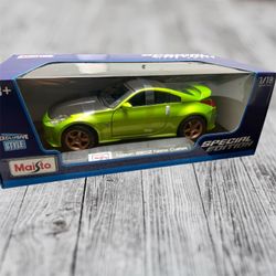 Maisto 1/18 Diecast Special Edition- Nissan 350z Nismo Custom