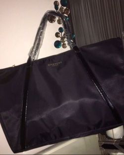 Givenchy brand new weekend bag