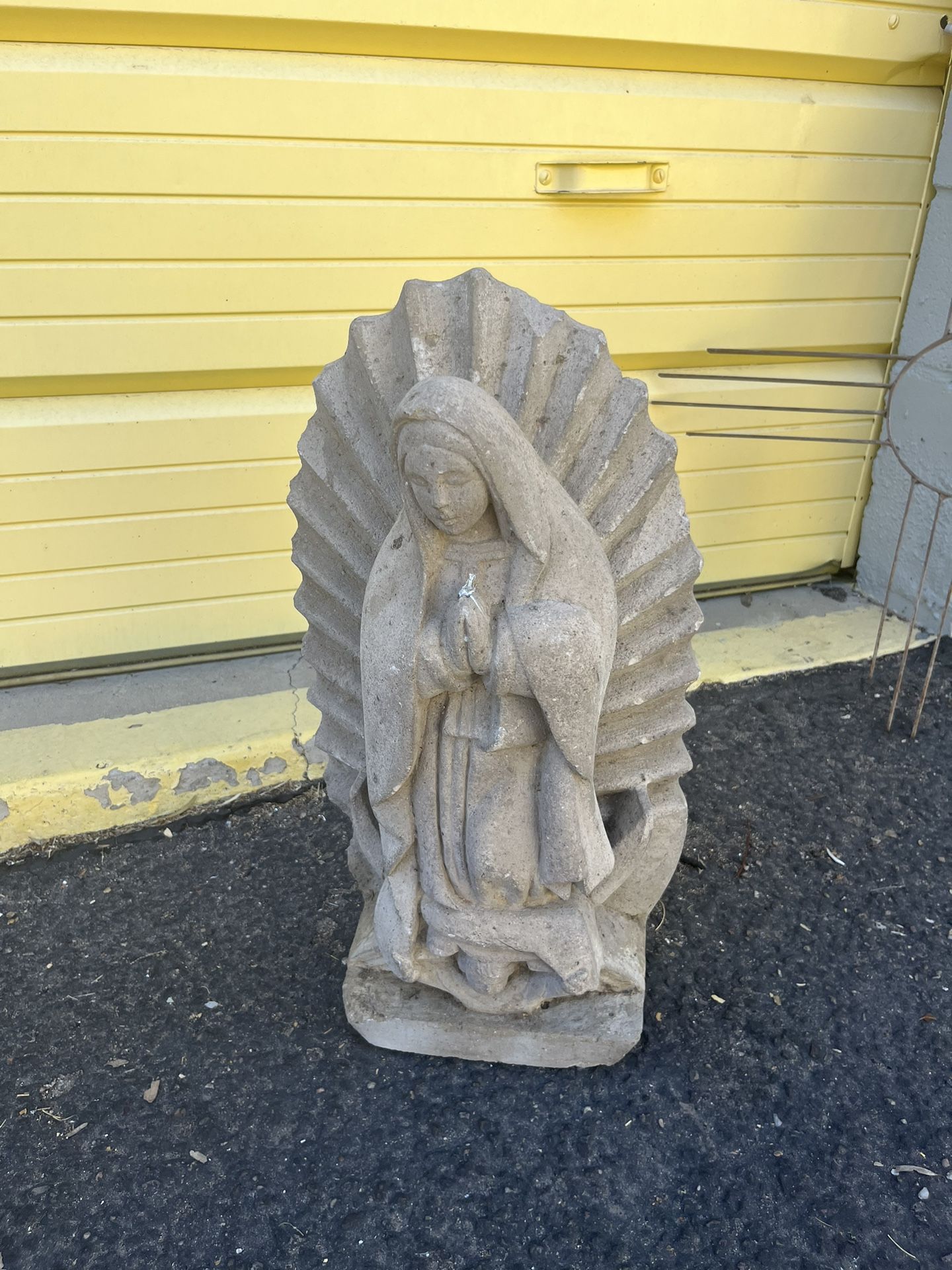 1.5’ Tall Statues Concrete Guadalupe/ Praying Mother