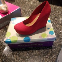 Brewer Lipstick Red