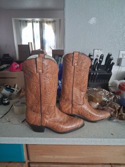 Durango Boots Tan Color