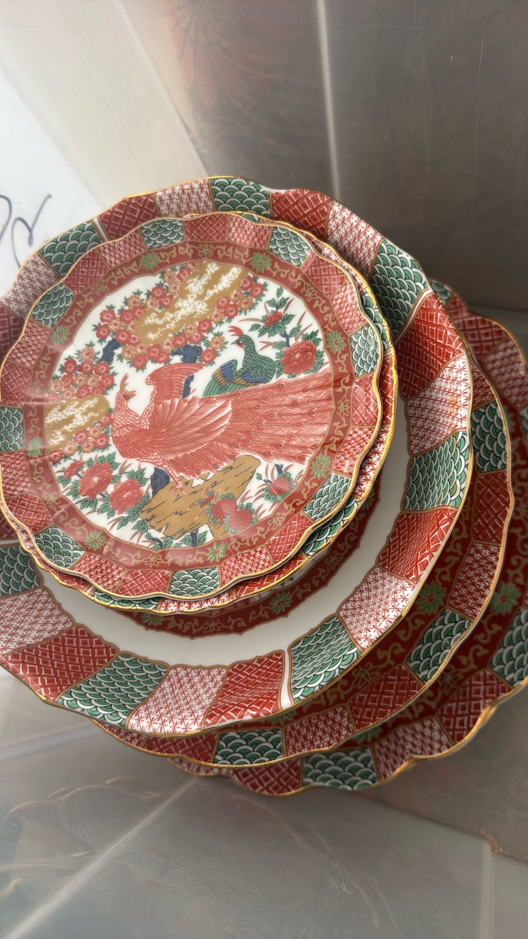 🇯🇵 Vintage Japanese Dish Set – Beautiful Red & Green Pattern 🥢🍽️