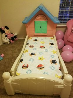 Bed girl, cama de niña con colchon 1 mes de comprado.