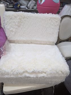 Cute white fluff morph chair