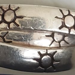 Vintage triple sun ring