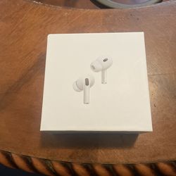 Airpods Pro 2 ( Active Noise Cancellation )