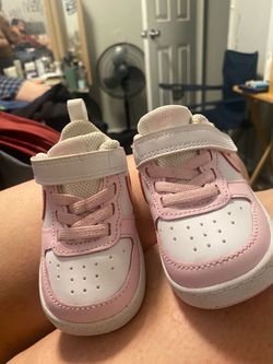 Babygirl shoes Size 4C