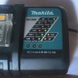 MAKITA FAST CHARGER DC18RC S