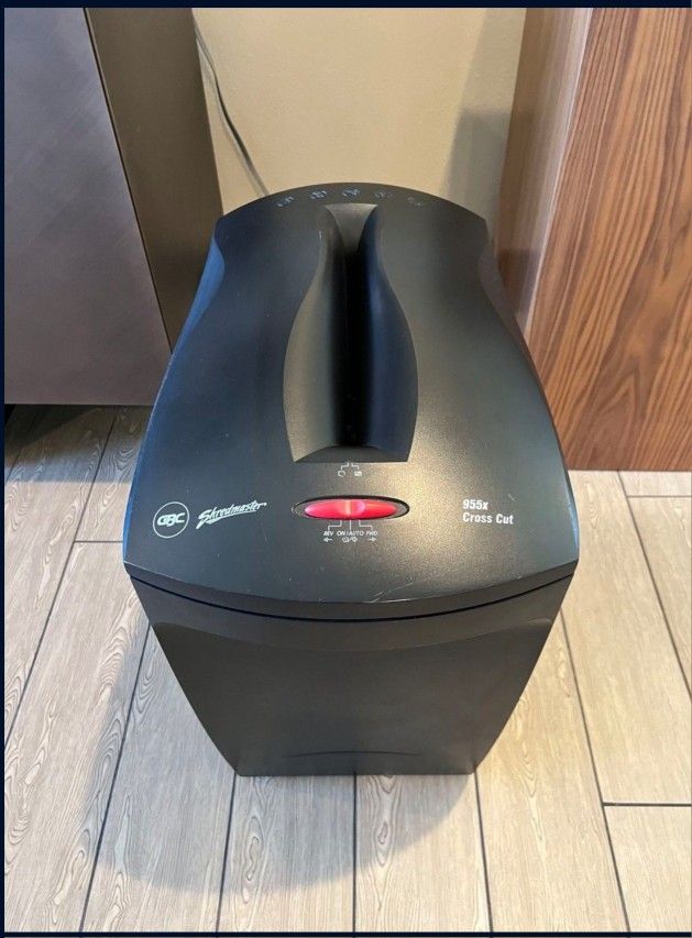 GBC 955X Shredmaster Paper Shredder Large Office Paper Shredder