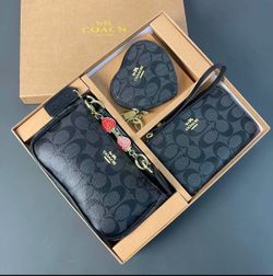 COACH SET BEST QUALITY & PRICES PRE- ORDERS