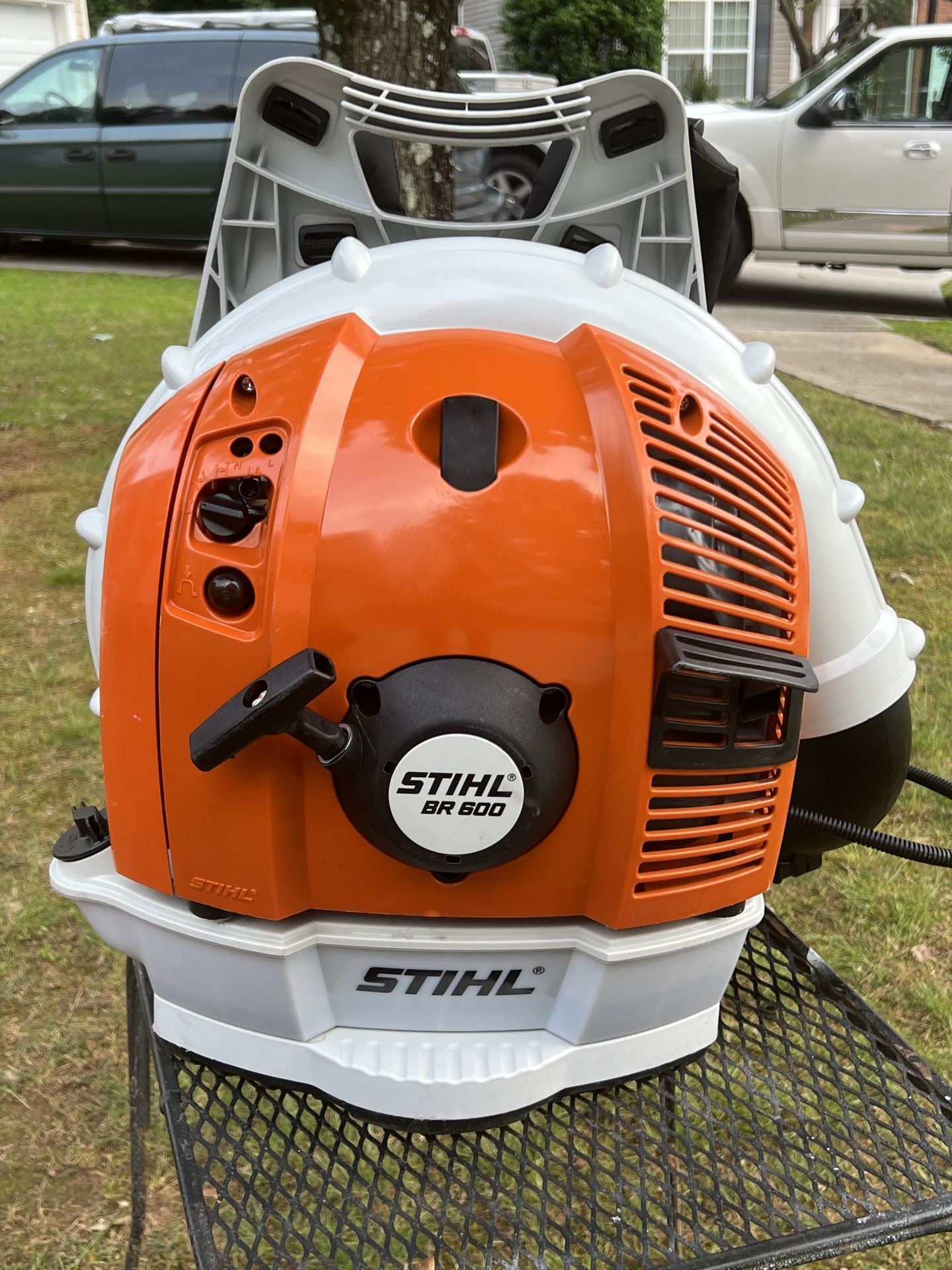 Stihl BR 600 Backpack Blower for Sale in Snellville, GA OfferUp