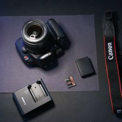 Canon T5 DSLR Camera