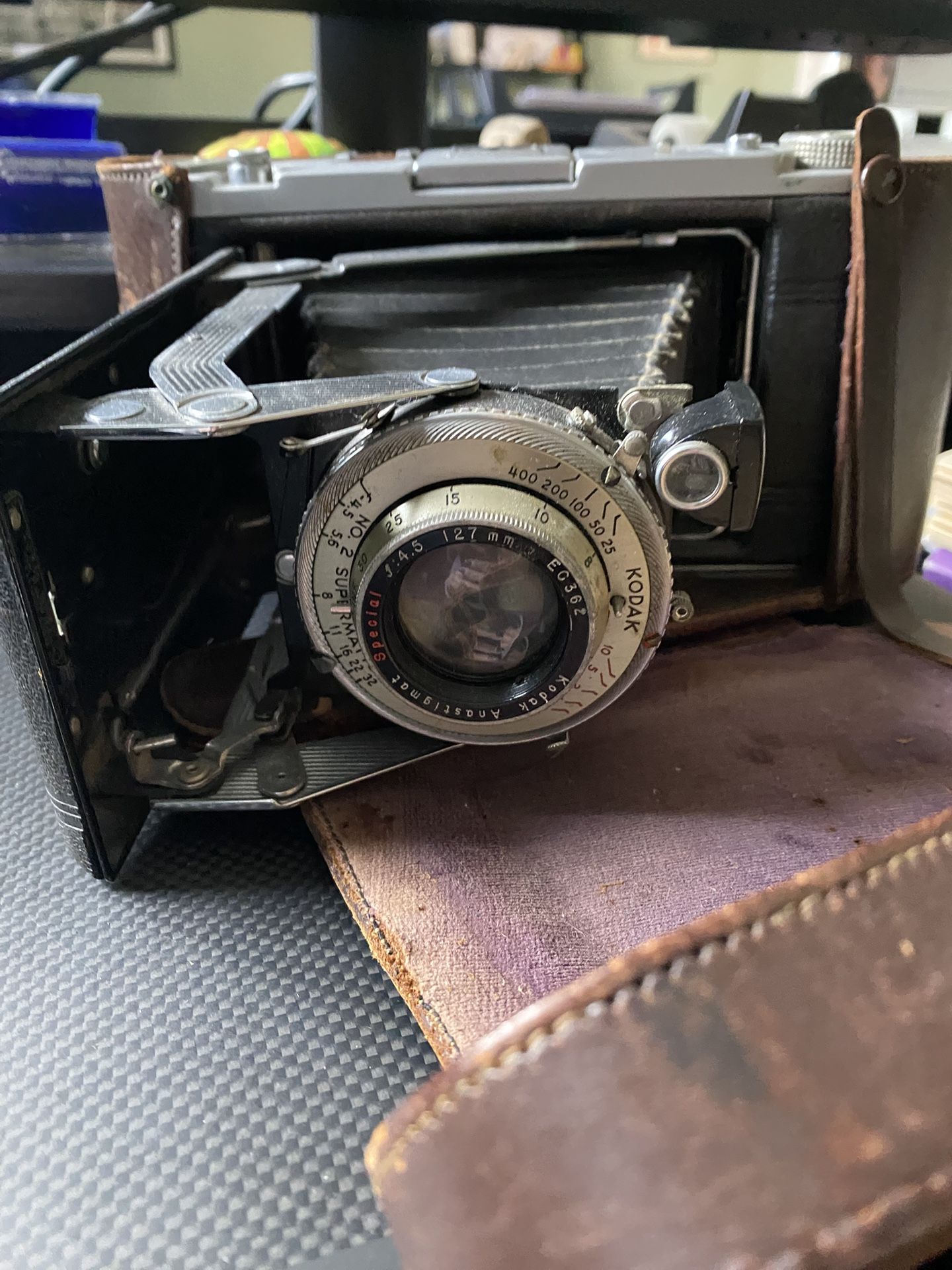 Camera ( Antique)