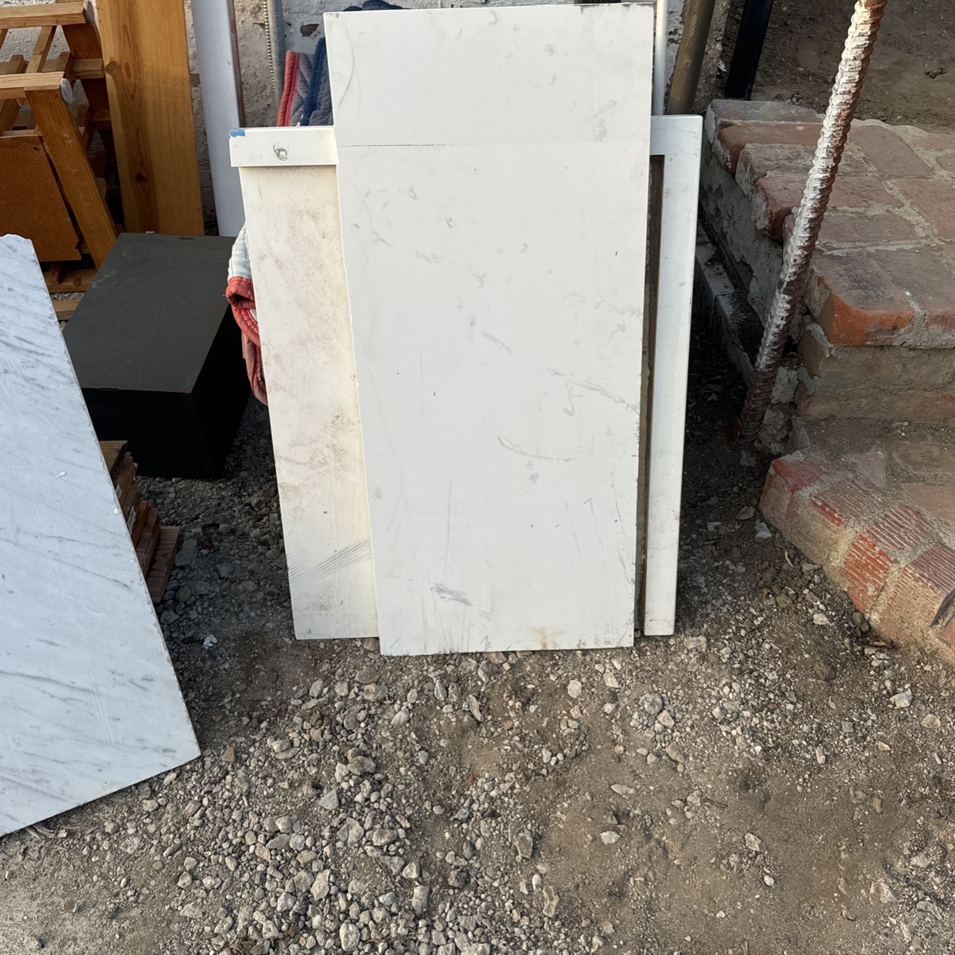 Quartz Scraps 15” X 36” & 20”x 30”
