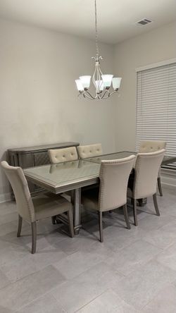 Luxury glam dining set with buffet excellent condition