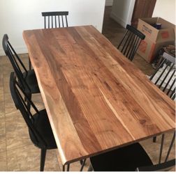Dining Table  And Bench 