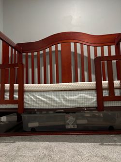 Crib/toddler Bed