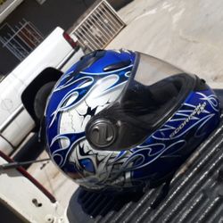 Motorcycle helmet