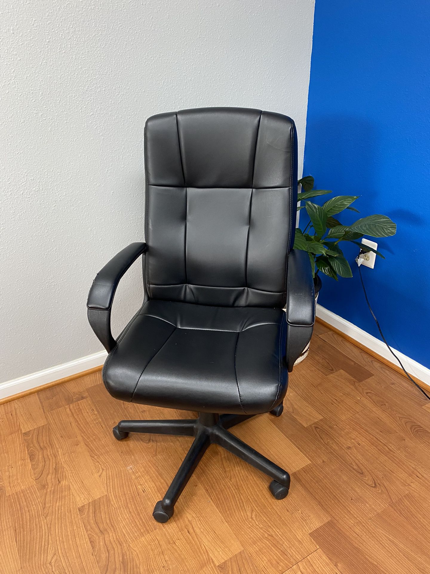 Leather Office Chair In Black