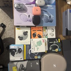 Headphones & Earbuds 