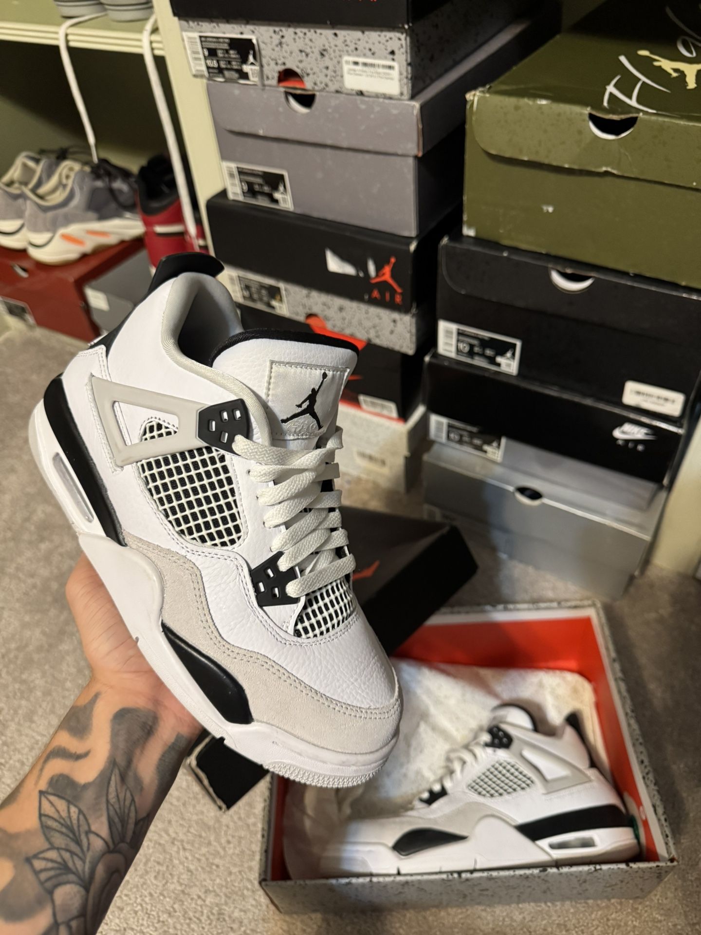 Air Jordan 4 Retro ‘Military Black’