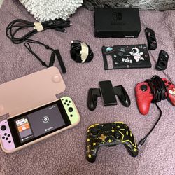 Nintendo Switch Bundle 2 Controllers And Case