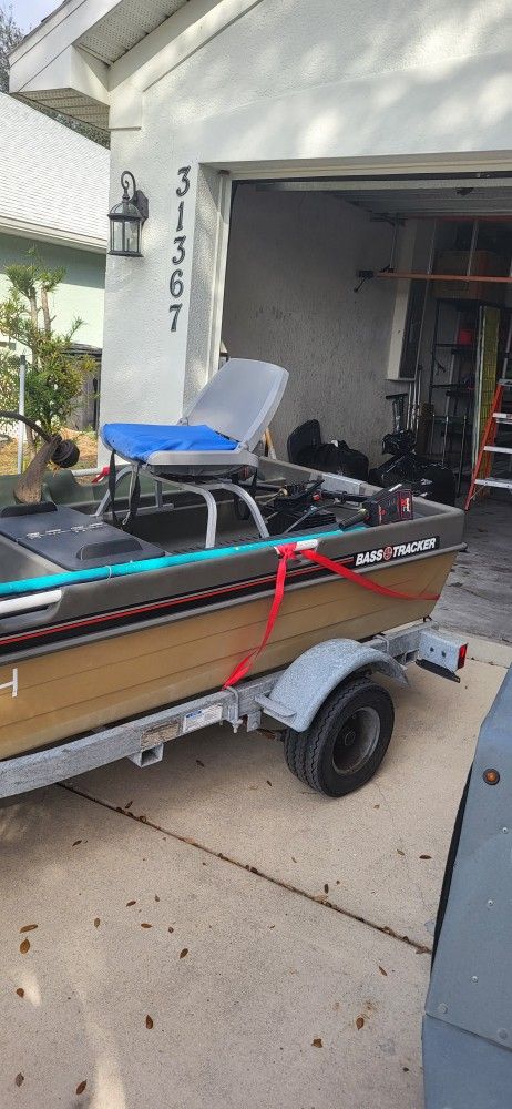 Boat/trailer