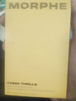 Morphe cheek thrills multi finish face trio 10.8 g.