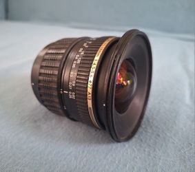 Tamron 11-18mm f/4.5-5.6 Di-II lens