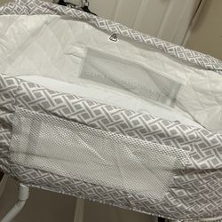 Bassinet 