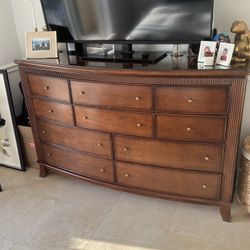 10 DRAWER DRESSER - WALNUT