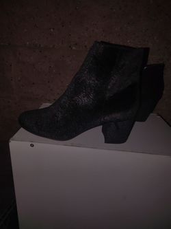 Antonio Melanie size 8 1/2 Swarovski Crystal
