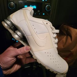 Nike SHOX CLASSIC 2 SIZE 8.5 EXCELLENT CONDITION 
