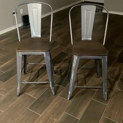 Barstool