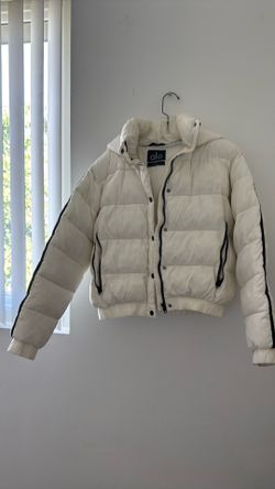 alo Yoga Aspen Love puffer Jacket in White lvory  Women Size XS.