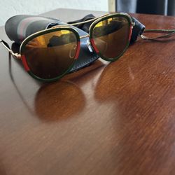 Gucci Sunglasses Unisex 