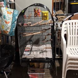Used Bird Cage | Outdoor wheels