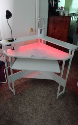 Home office corner desk , gaming desk ,  brand new .. white in color
