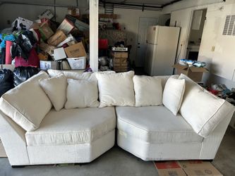 BRAND NEW SOFA COUCH