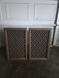 Pioneer CS- 301 speakers