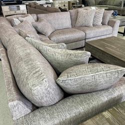 Regent Park Gray Huge Cozy L Shaped Sectional Sofa /P