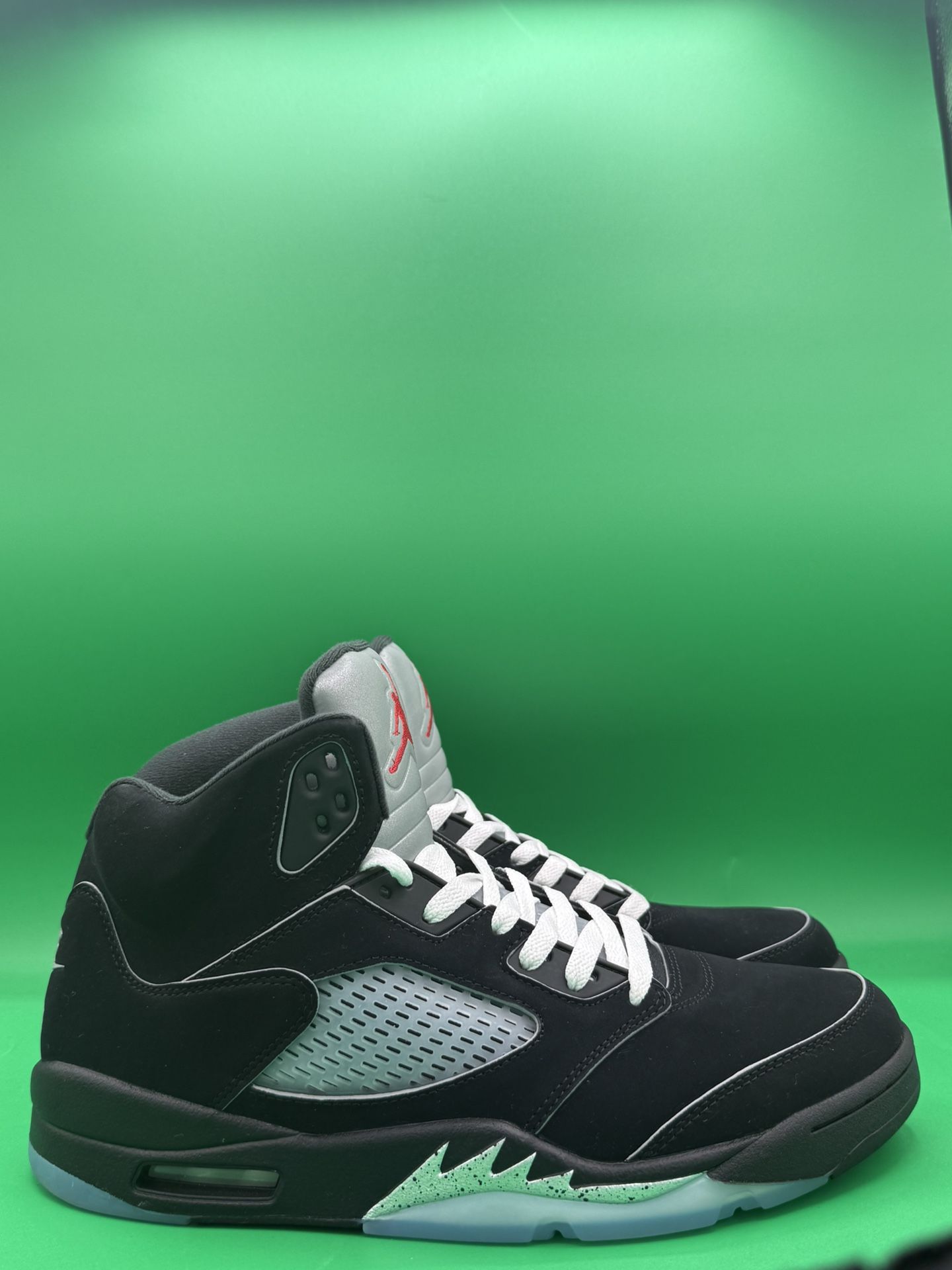Air Jordan 5 “Reimagined Black Metallic” Size 11 OG Box