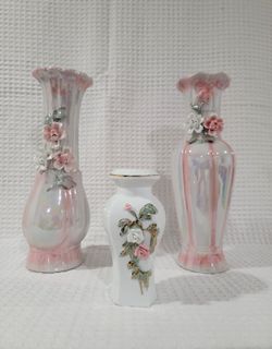 Set of three beautiful vases with an elegant and delicate relief design, adorned  handmade decor for home in shades of pink, white, and blue. These lu
